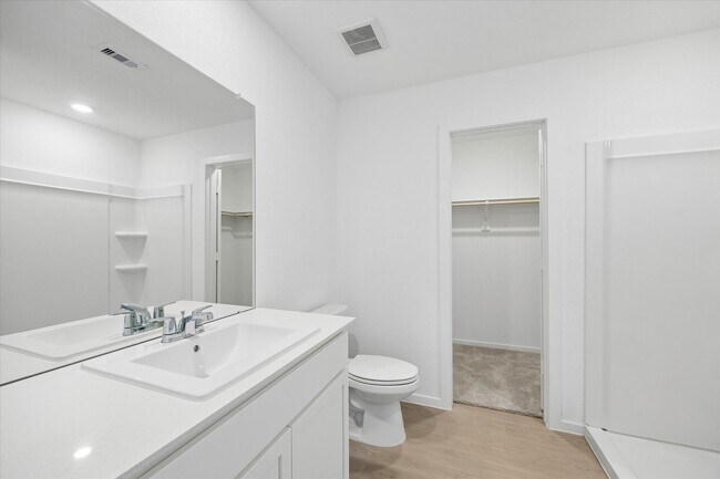 Building Photo - 16847 Spotted Oak Dr