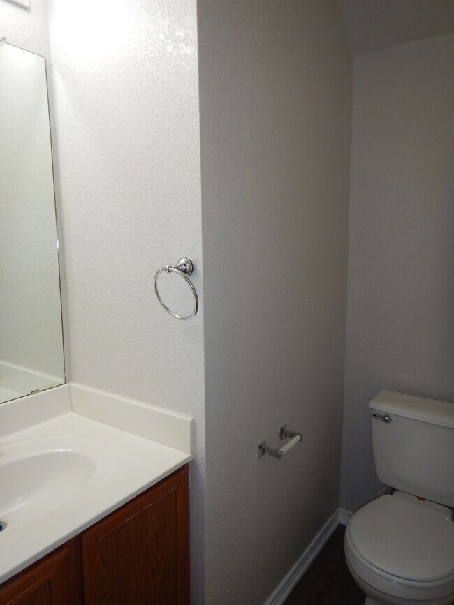 Building Photo - 16127 Branding Pass