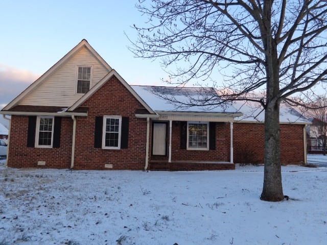 Building Photo - 2422 English Hill Dr