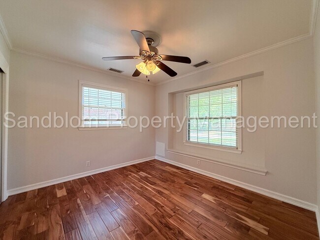 Building Photo - For Lease | South Tulsa | $1800 Rent
