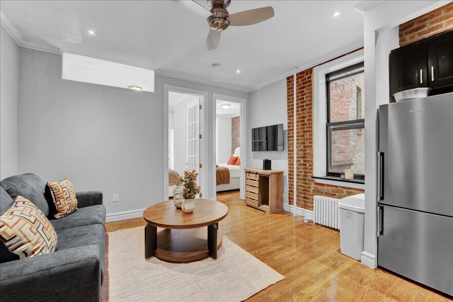 Building Photo - 336-338-338 E 18th St