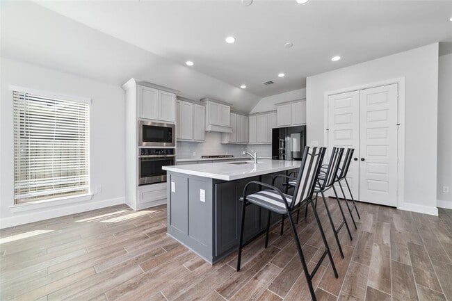 Building Photo - 19035 Dappled Mare Cir