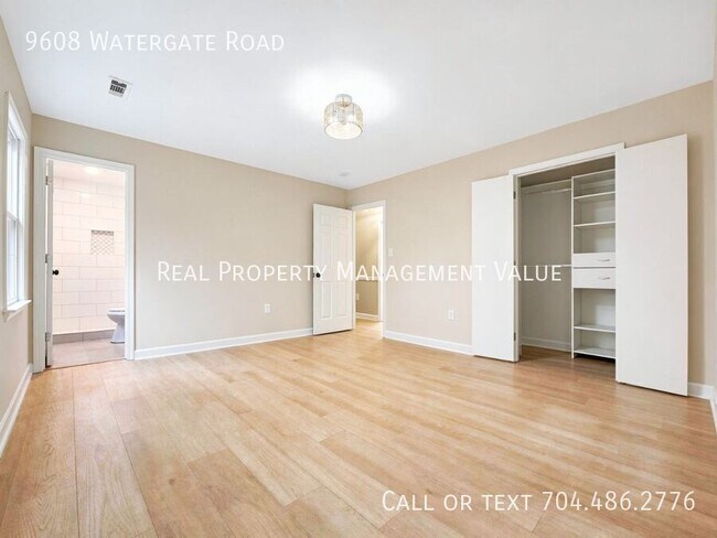 Building Photo - 9608 Watergate Rd
