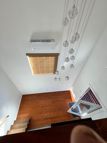 Building Photo - 3518 Hunter St