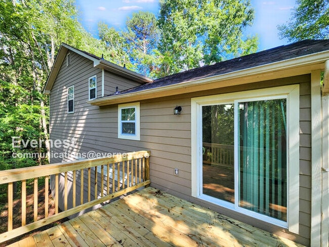 Building Photo - 80 Remington Ln