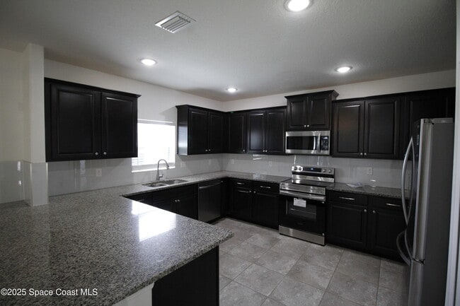 Building Photo - 4369 Alligator Flag Cir