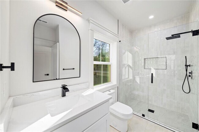 Building Photo - 3784 Pine Needle Dr NW