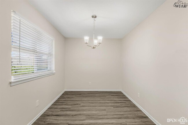 Building Photo - 4728 Eden Ln