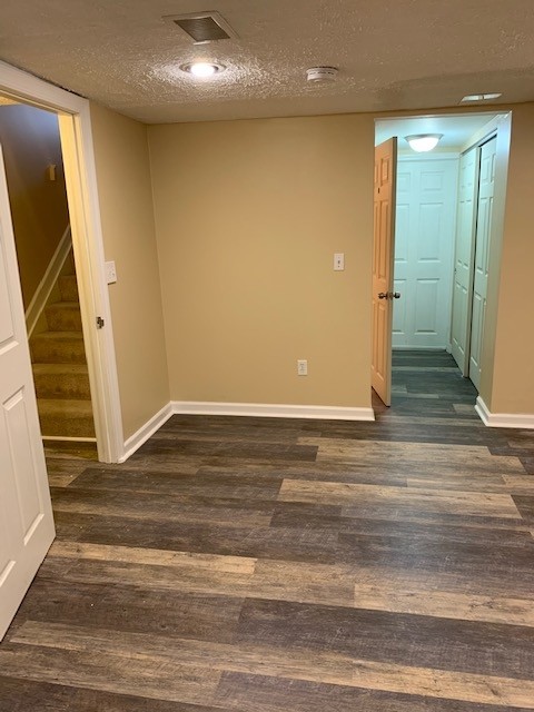 Building Photo - 2066 Tamarin Dr