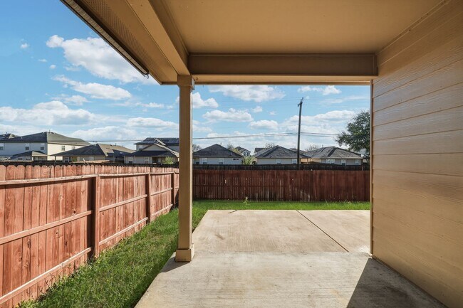 Building Photo - Large one story in Valley Ranch