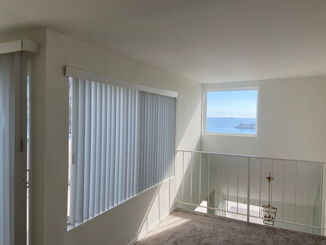 Building Photo - Condo with Ocean Views and Parking coming ...