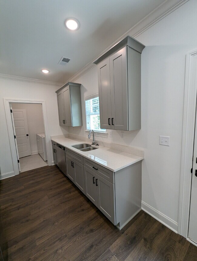 Building Photo - 514 Mdw Crst Cir