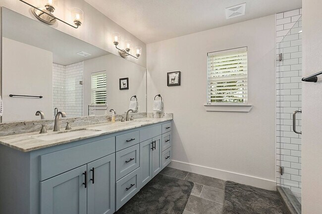 Building Photo - 5472 Andert Rd