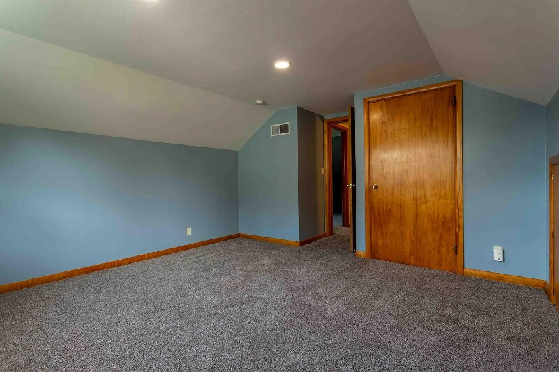 Building Photo - 1215 Mt Pleasant St