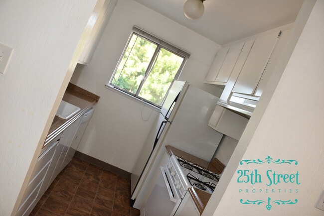 Building Photo - 6443 Donegal Dr