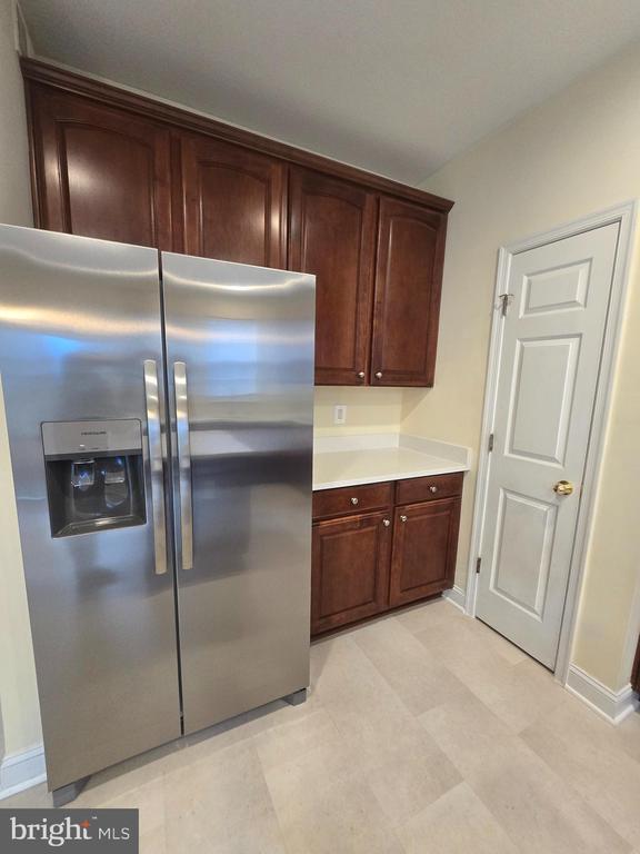 Building Photo - 116 Douglas Dr