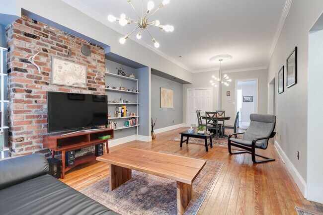 Building Photo - 317 W Marshall St