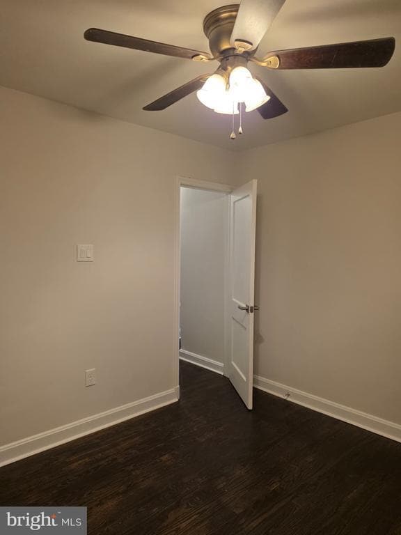 Building Photo - 5927 Leewood Ave