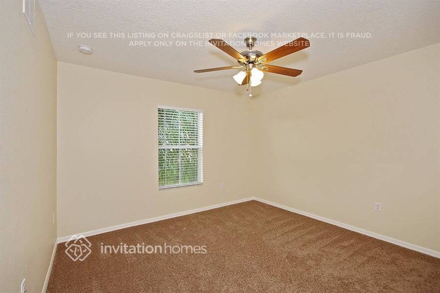 Building Photo - 10143 Malpas Point