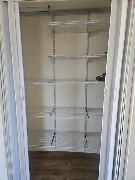 Building Photo - 522 Ocean Blvd