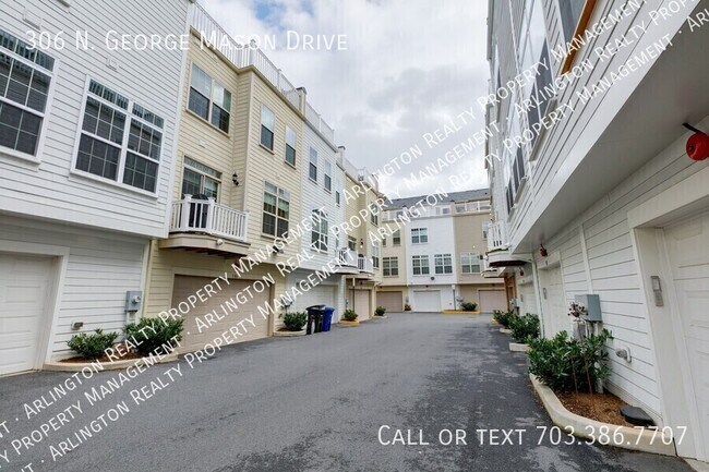 Building Photo - 306 N George Mason Dr