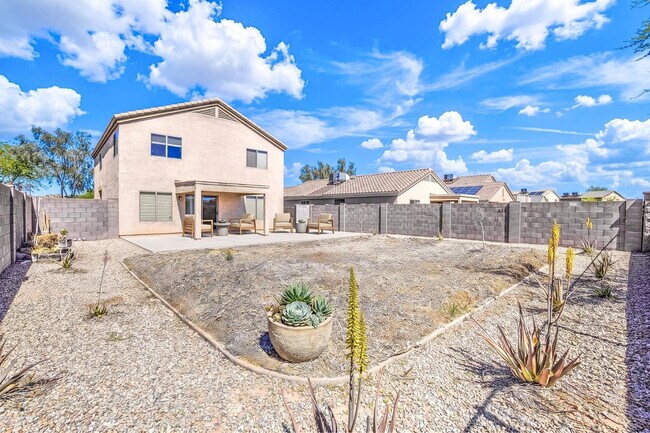 Building Photo - 24347 N Oasis Blvd