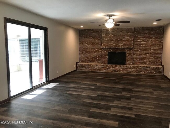 Building Photo - 3462 NW 35th Pl