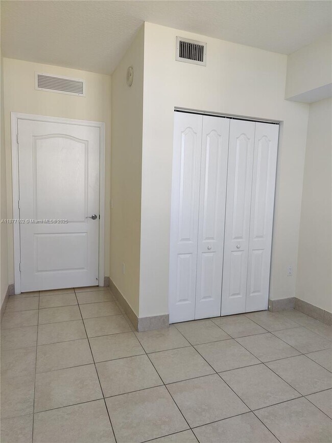 Building Photo - 117 NW 42nd Ave