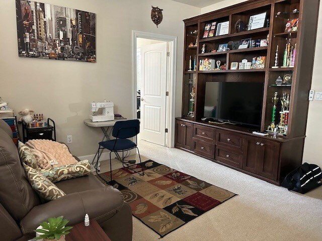 Building Photo - 4628 Kinsley St