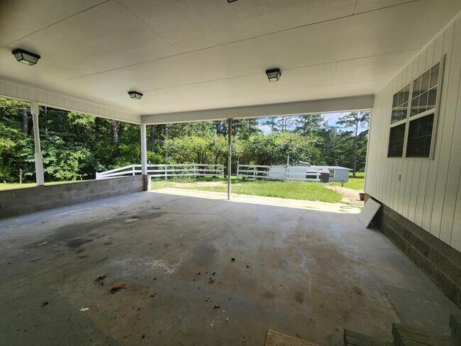 Building Photo - 5444 Rockfish Rd