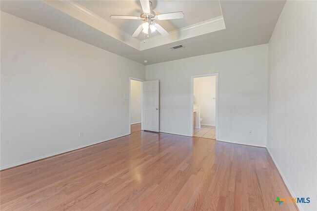 Building Photo - 514 Prospector Trl