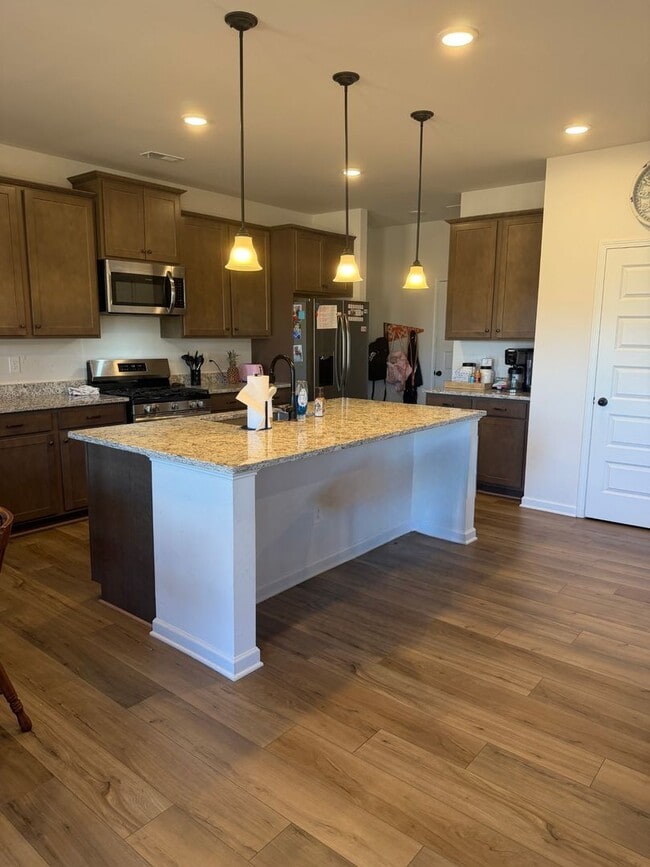 Building Photo - Ooltewah-Harbour Chase Community