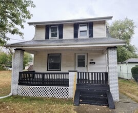 Building Photo - 1920 Superior Ave NE