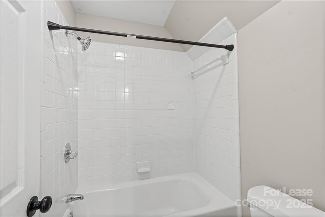 Building Photo - 3833 Denmeade Dr