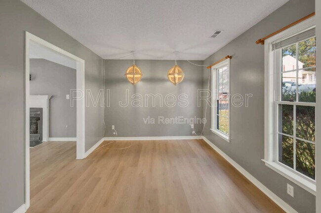 Building Photo - 3006 Creek Meadow Cir