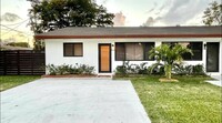 Building Photo - 252 SW 8th Ave