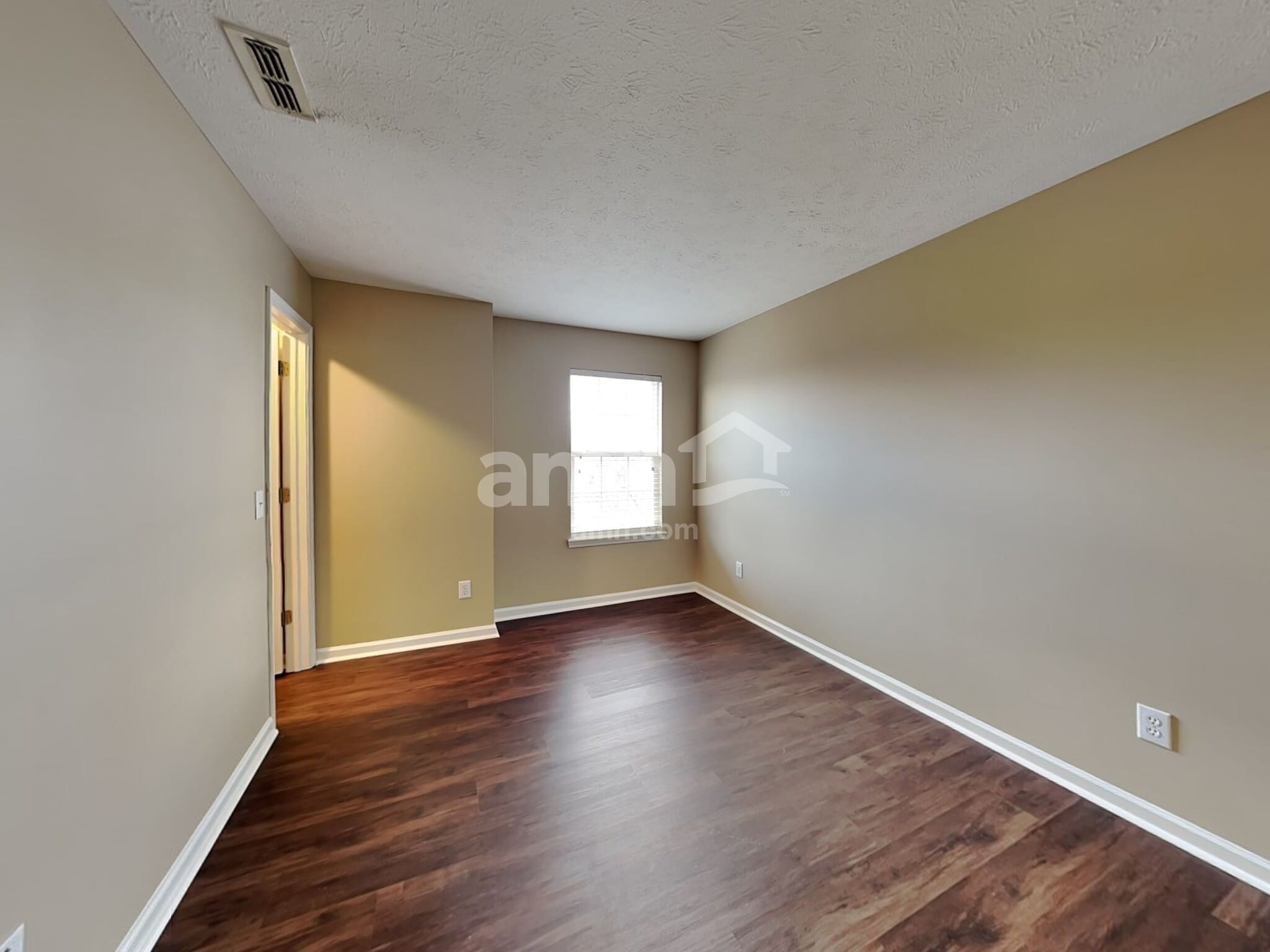 Building Photo - 5825 Columbia Cir