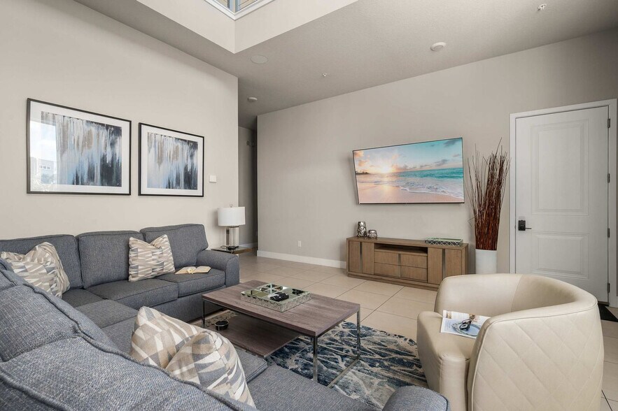 Building Photo - 7740 Sandy Ridge Dr