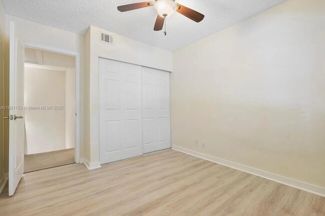 Building Photo - 20937 Bay Ct