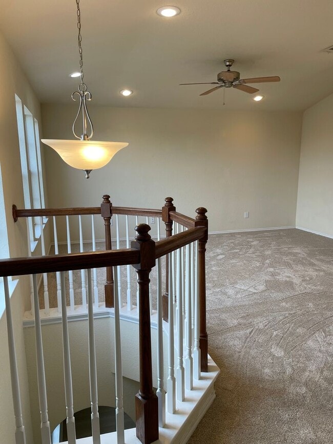 Building Photo - Applications Received! Bright & Spacious 3BR/2.5BA with Loft and Two-Car Garage in Sendero Springs