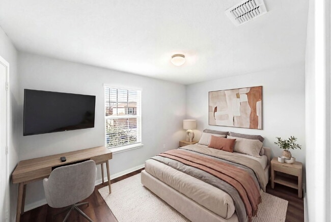 Building Photo - Modern Comfort Meets Everyday Living in This Beautifully Updated Two Story Home for Rent