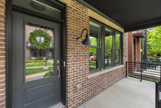 Building Photo - 293 Auden Ave