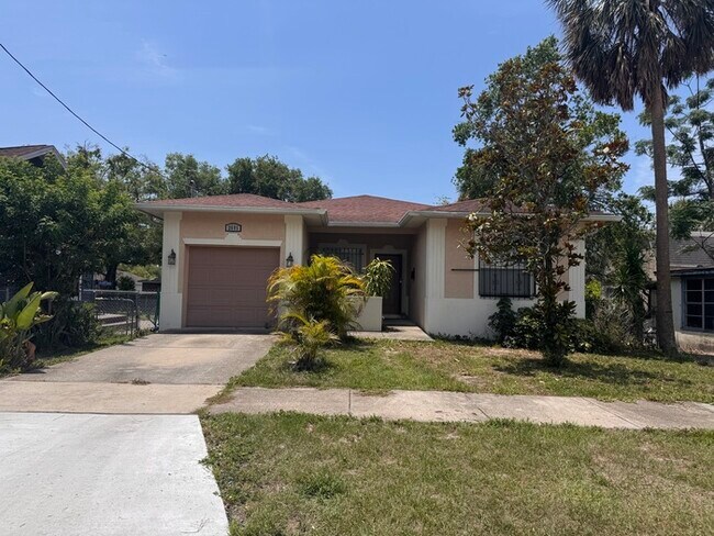 Primary Photo - Charming 3-Bedroom Home with Modern Update...