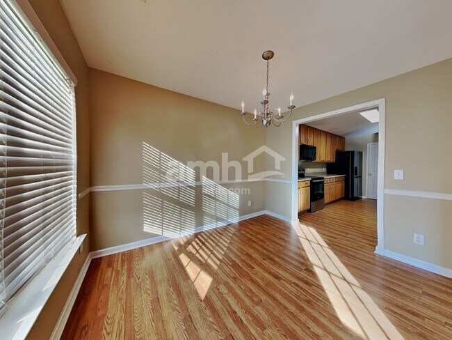 Building Photo - 836 Willow Bay Dr