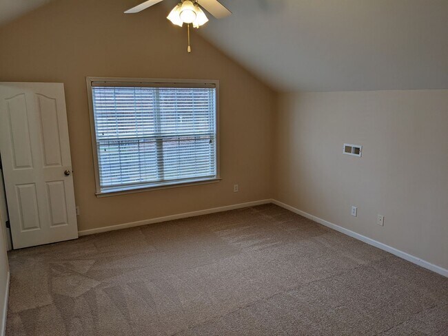 Building Photo - Four Bedroom with Fence and Cabarrus Schools
