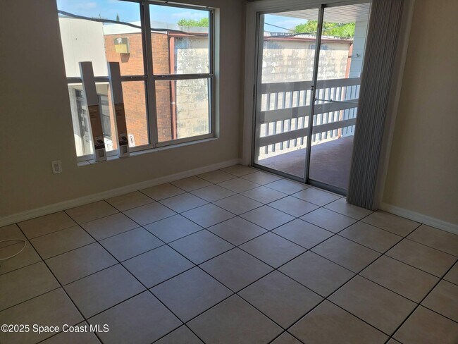 Building Photo - 130 Bouganvillea Dr