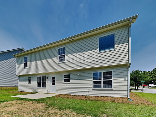 Building Photo - 3772 Emperors Cove