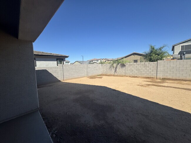 Building Photo - 23024 E Watford Dr