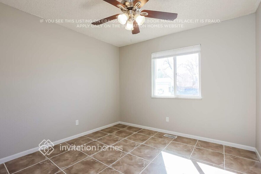 Building Photo - 920 S Waco Way