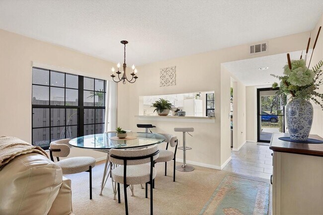 Building Photo - 4767 Winslow Beacon